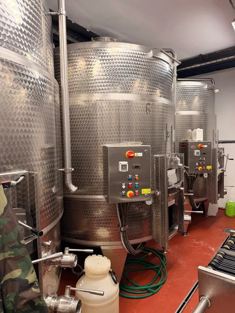 Vinifikátor 5 000 l top stav míchání, ohřev, chlazení