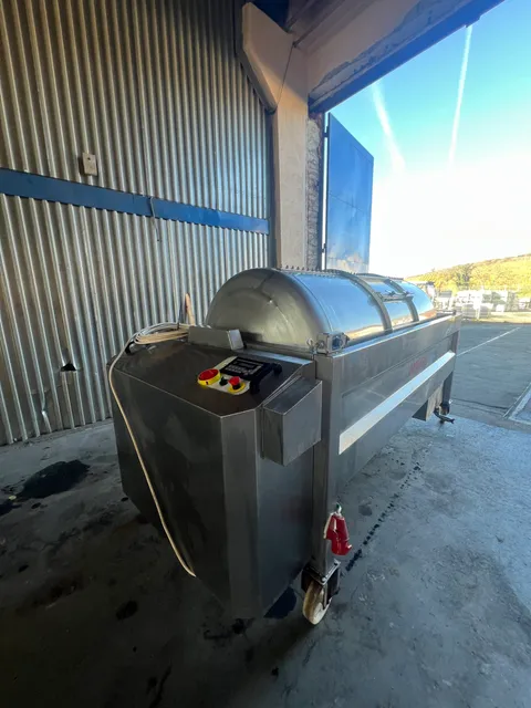 Pneumatický lis Antico 1500 uzavřený