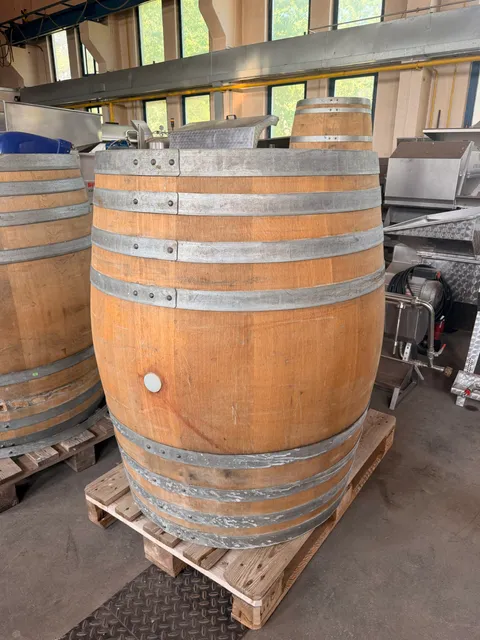 Dřevěné dubové barrique sudy 600 l