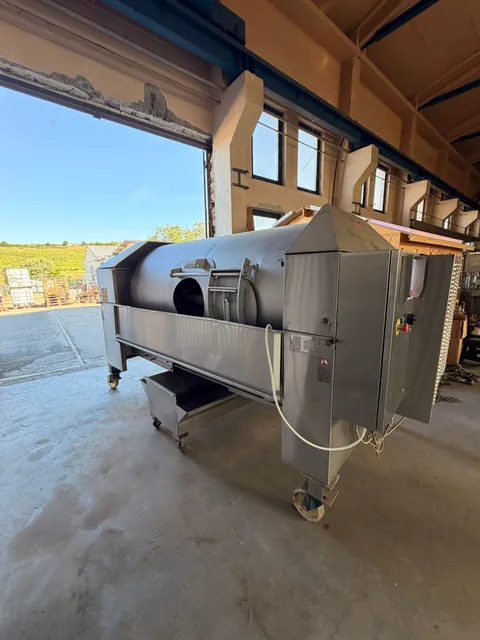Pneumatický lis Della Toffola PEC 35 – 3 500 l – uzavřený
